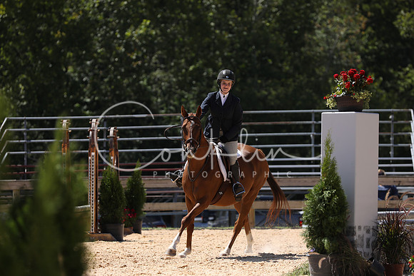 FA2A8942