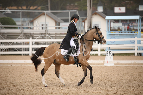 BW240851