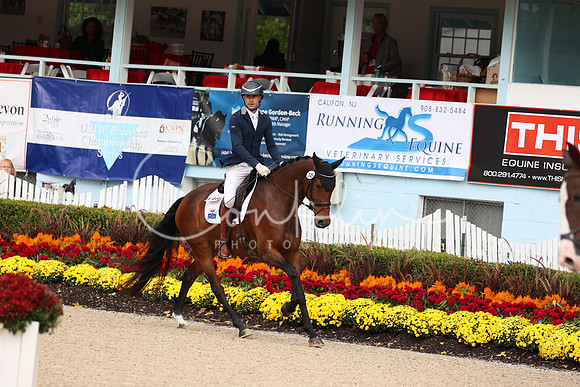 1H5A5984