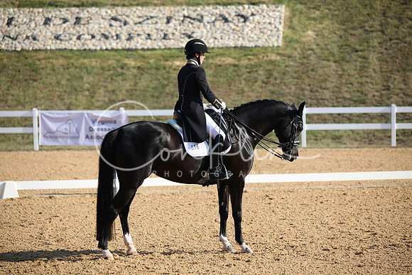 BW180104