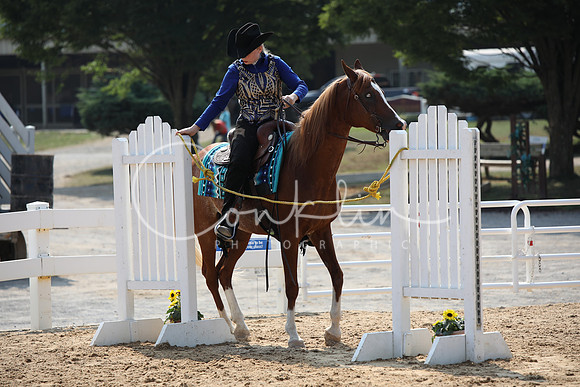 EI3A4723