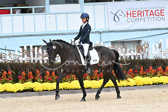 MAK_2527